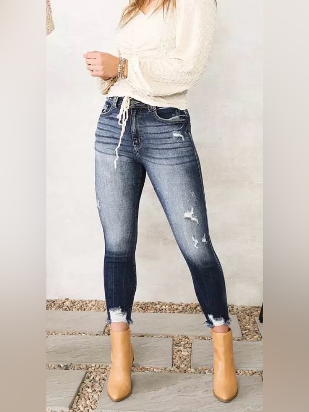 KanCan Signature Kurvy Estilo Ultra High-Rise Ankle Distressed Skinny Jeans